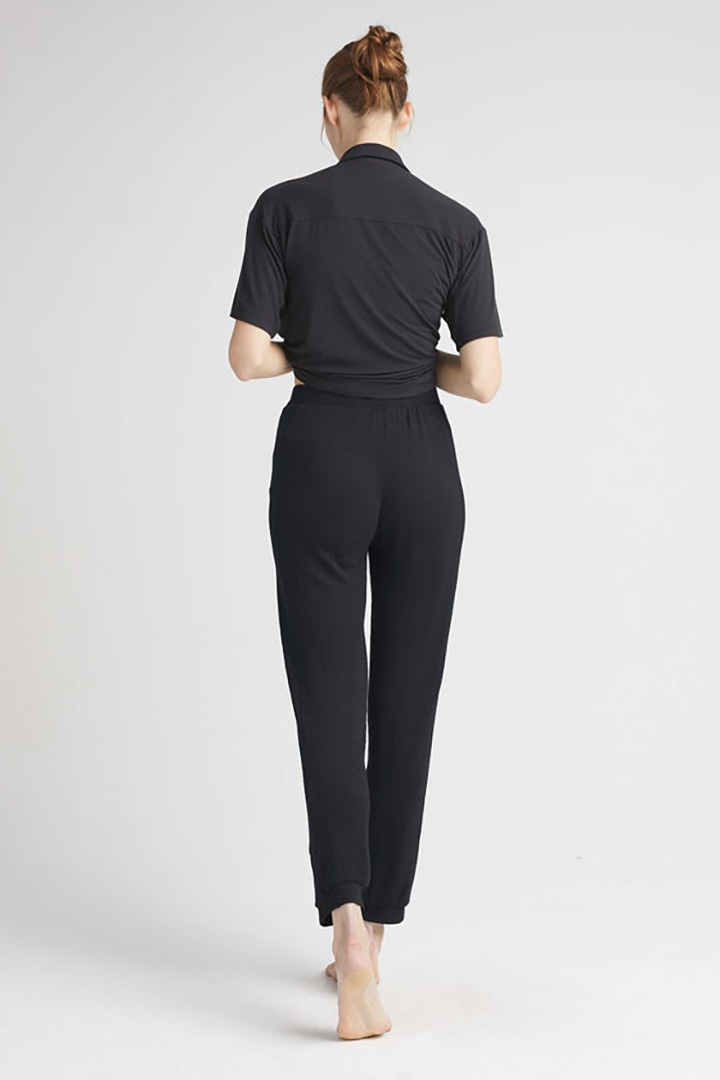 Picture of Bounce Knit Unwind Pant-Black